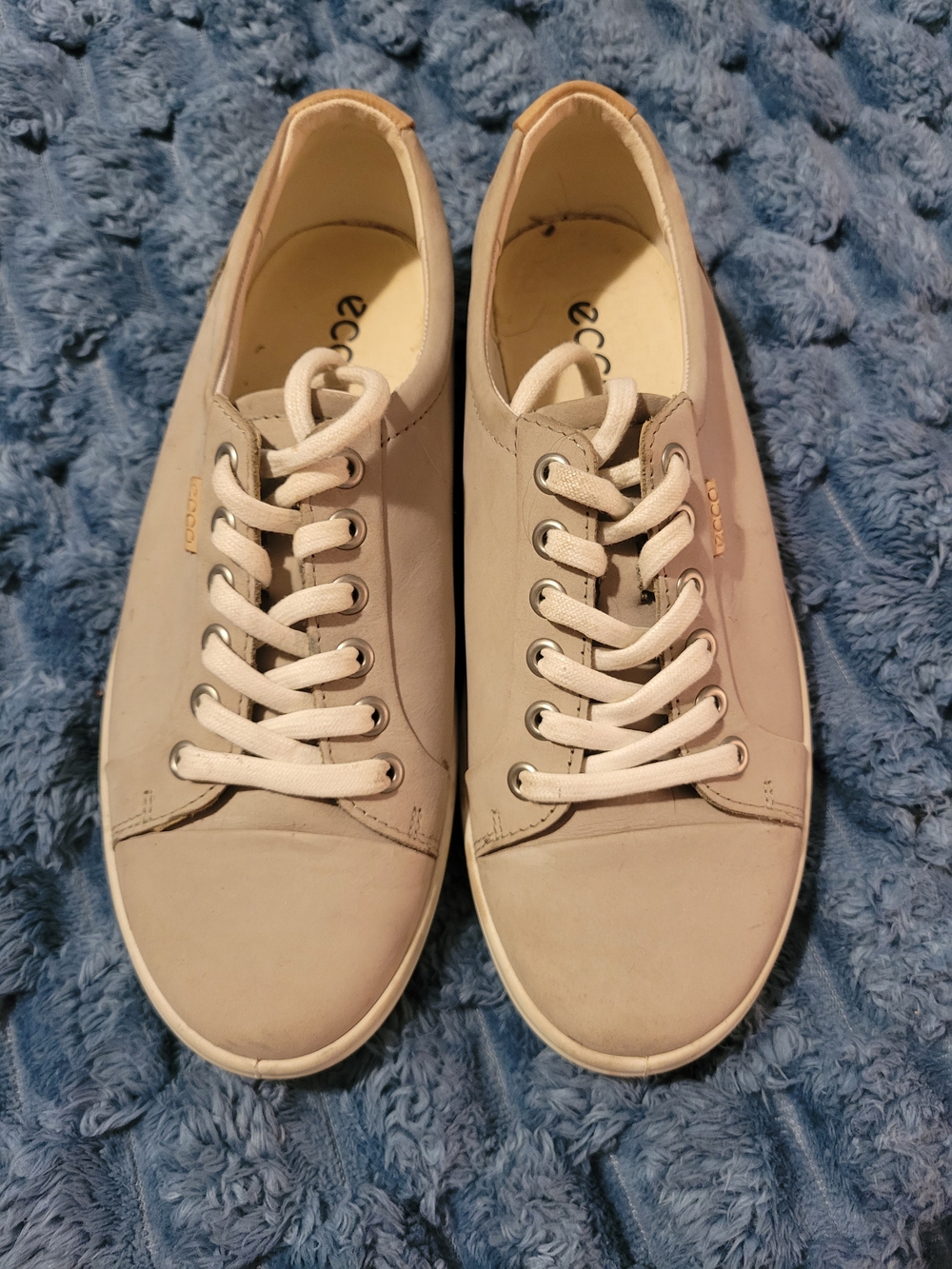 ECCO Women's Lace-Up Sneakers grey 7.5